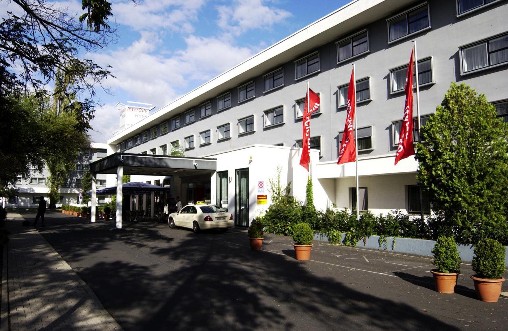 Intercityhotel Frankfurt Airport Frankfurt am Main Exterior photo